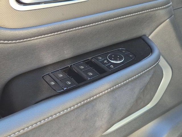 2027 INFINITI QX80 LUXE