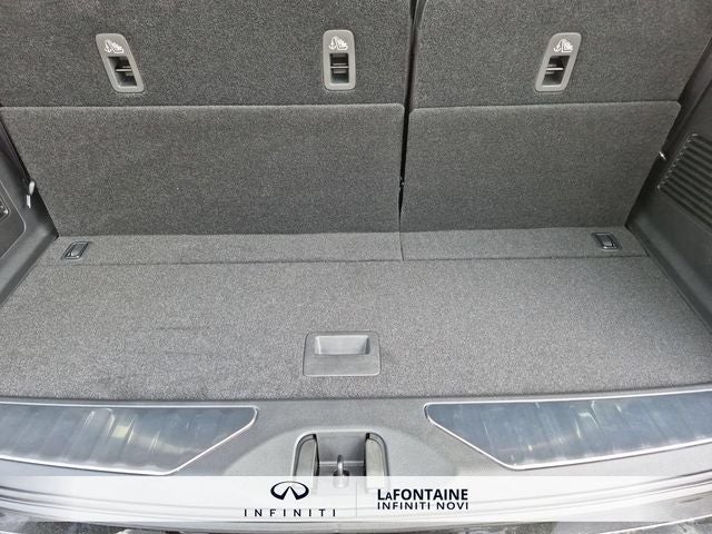 2027 INFINITI QX80 LUXE