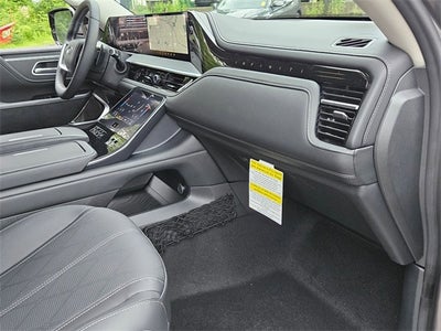 2025 INFINITI QX80 SENSORY