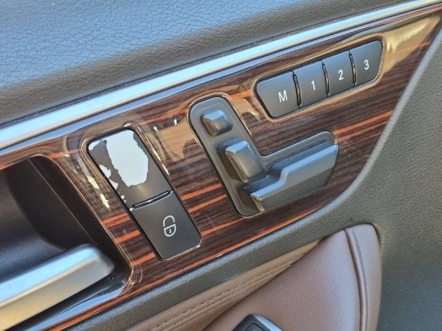 2017 INFINITI QX30 Premium