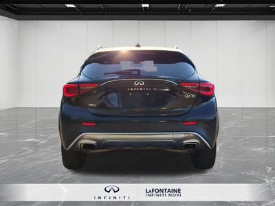 2017 INFINITI QX30 Premium