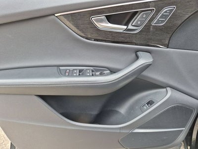2022 Audi Q8 55 Premium Plus quattro