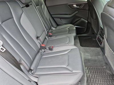 2022 Audi Q8 55 Premium Plus quattro