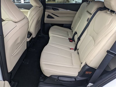 2025 INFINITI QX60 LUXE