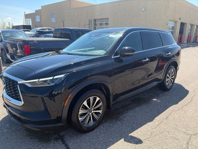 2023 INFINITI QX60 PURE