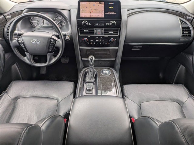 2024 INFINITI QX80 LUXE