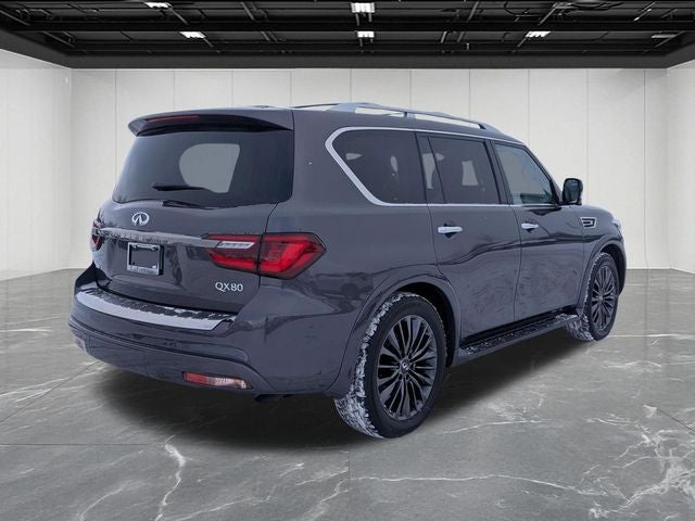 2024 INFINITI QX80 Premium Select