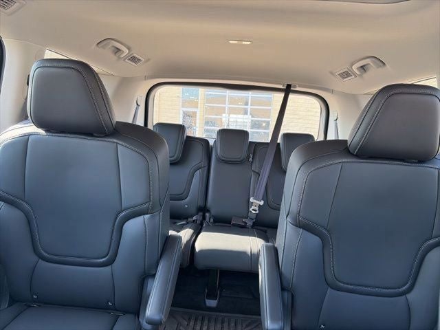 2025 INFINITI QX80 PURE