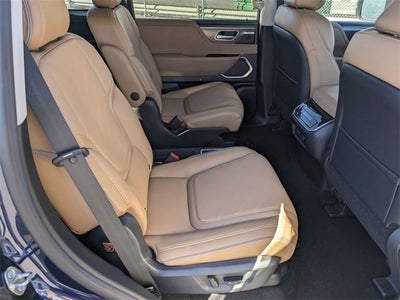 2026 INFINITI QX80 LUXE