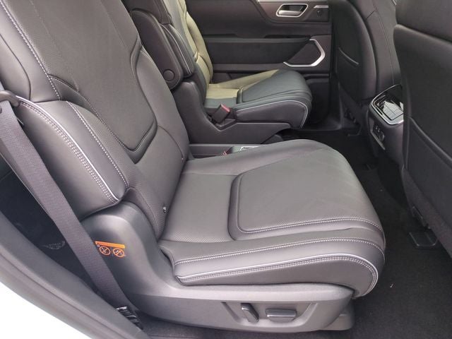 2027 INFINITI QX80 LUXE