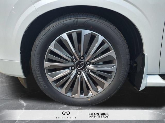 2027 INFINITI QX80 LUXE