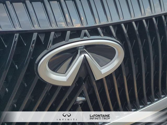 2027 INFINITI QX80 LUXE