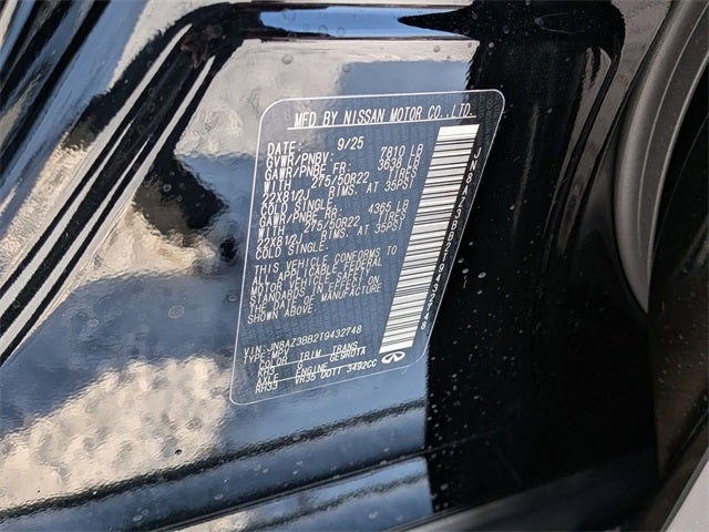 2026 INFINITI QX80 LUXE