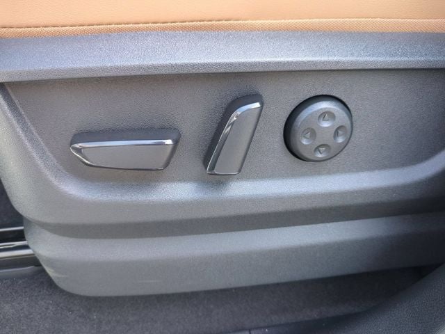 2027 INFINITI QX80 LUXE