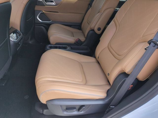2027 INFINITI QX80 LUXE