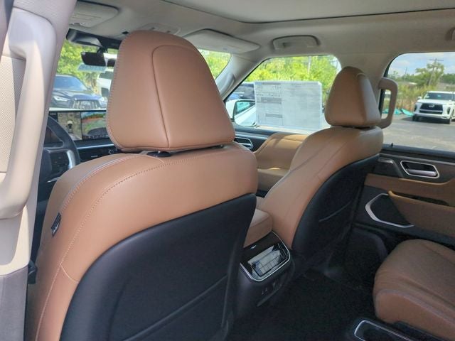 2027 INFINITI QX80 LUXE