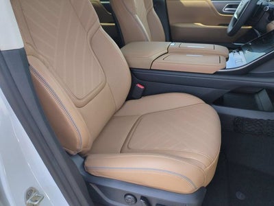 2027 INFINITI QX80 LUXE