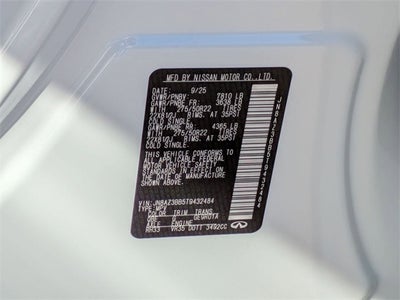 2026 INFINITI QX80 LUXE