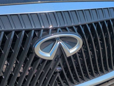 2027 INFINITI QX80 LUXE