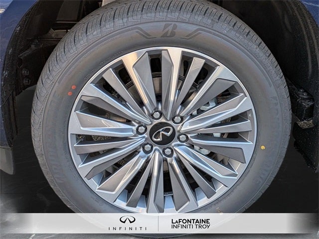 2026 INFINITI QX80 LUXE