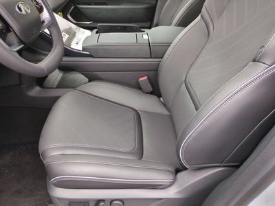 2027 INFINITI QX80 LUXE