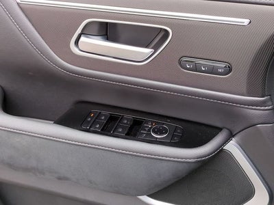 2027 INFINITI QX80 LUXE