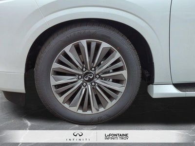 2027 INFINITI QX80 LUXE