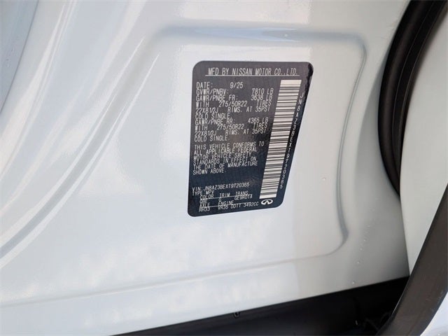 2026 INFINITI QX80 LUXE