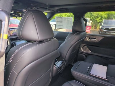 2027 INFINITI QX80 AUTOGRAPH