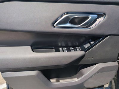 2025 Land Rover Range Rover Velar Dynamic SE