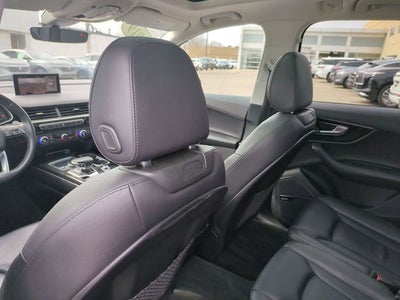 2019 Audi Q7 55 Premium Plus quattro