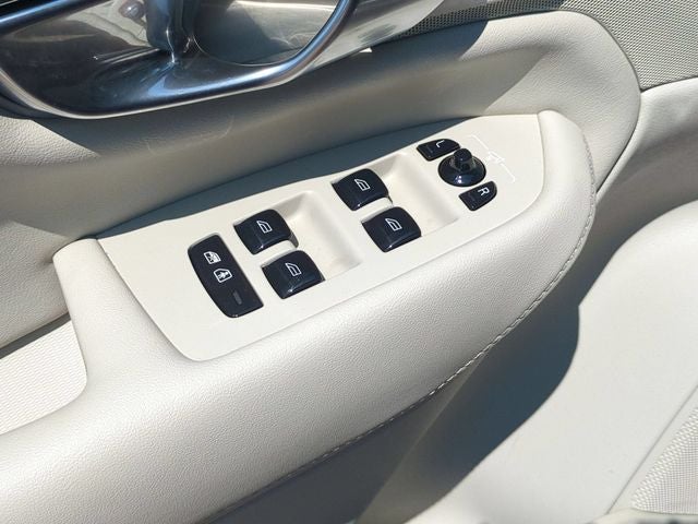 2023 Volvo XC90 B6 Plus 7-Seater