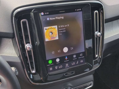2025 Volvo XC40 B5 Core