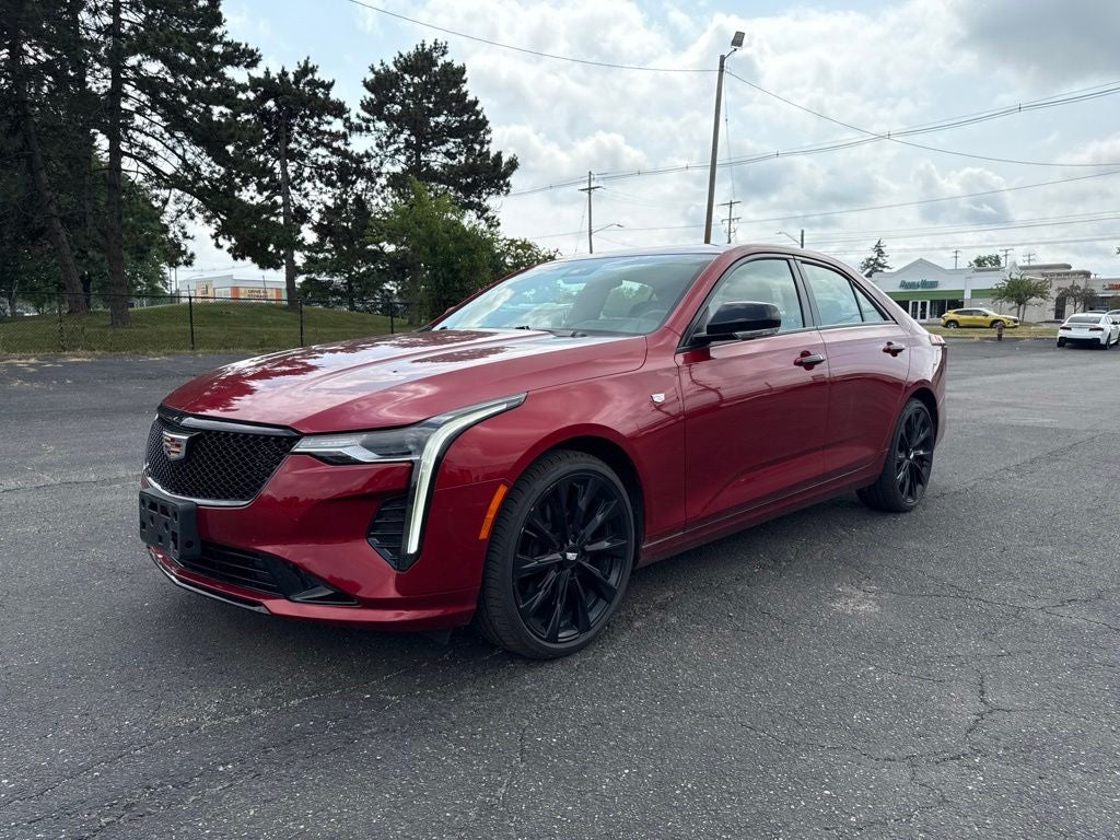 2023 Cadillac CT4 Luxury