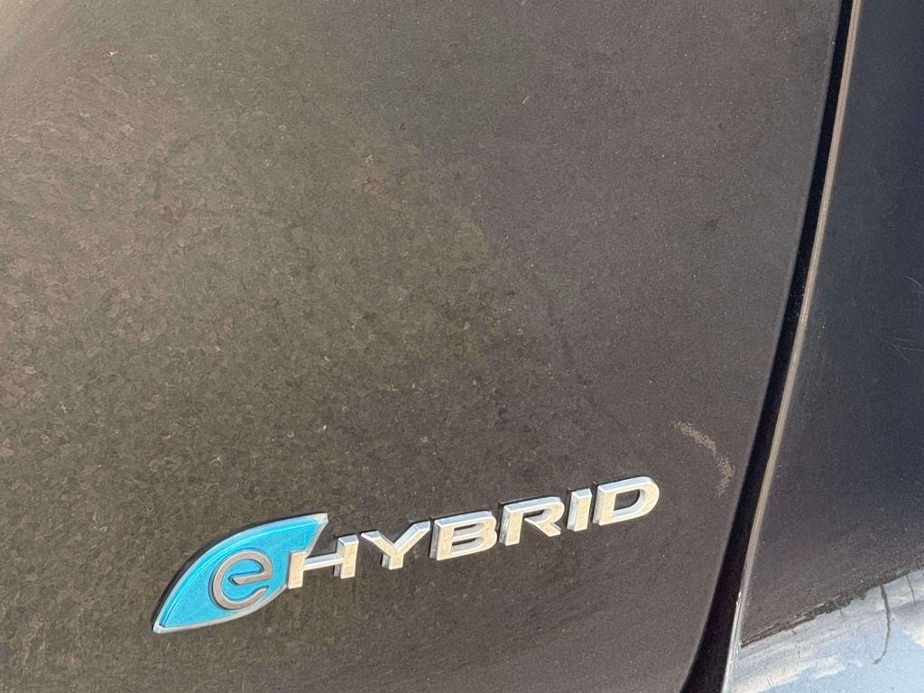 2023 Chrysler Pacifica Hybrid Touring L