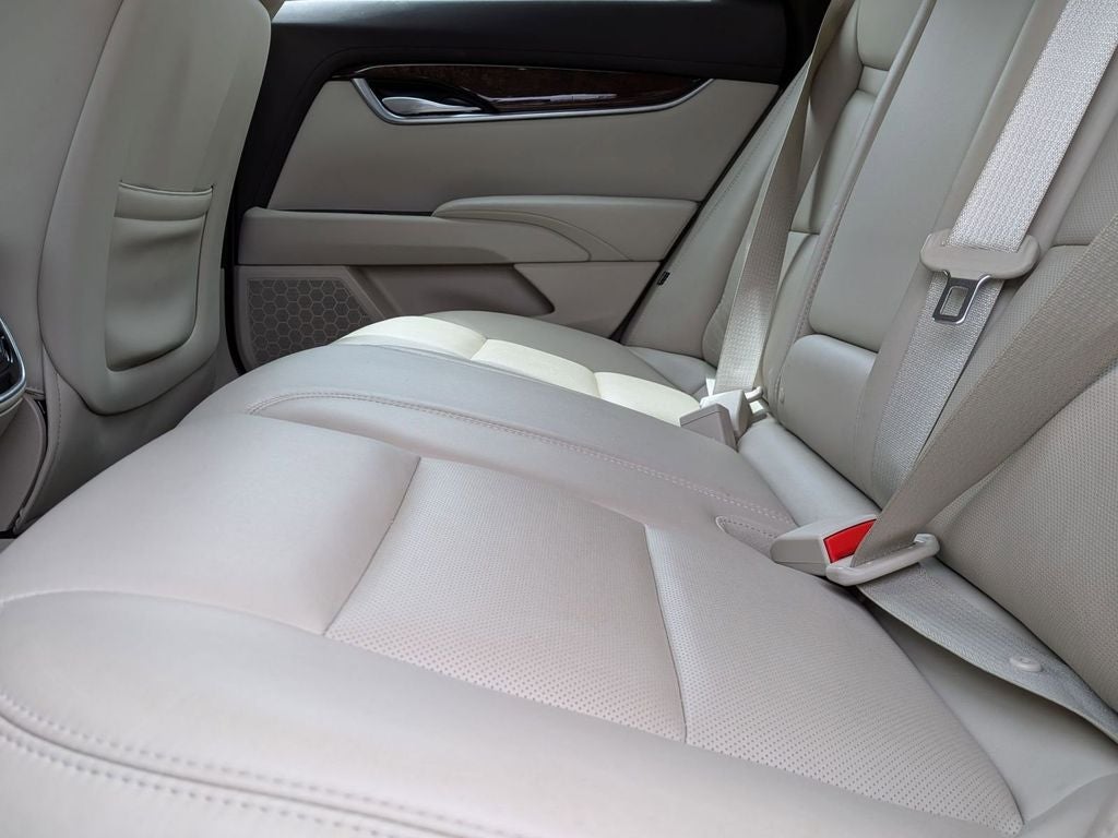 2013 Cadillac XTS Luxury