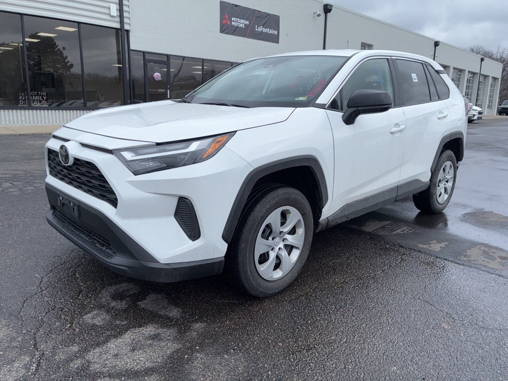 2024 Toyota RAV4 LE