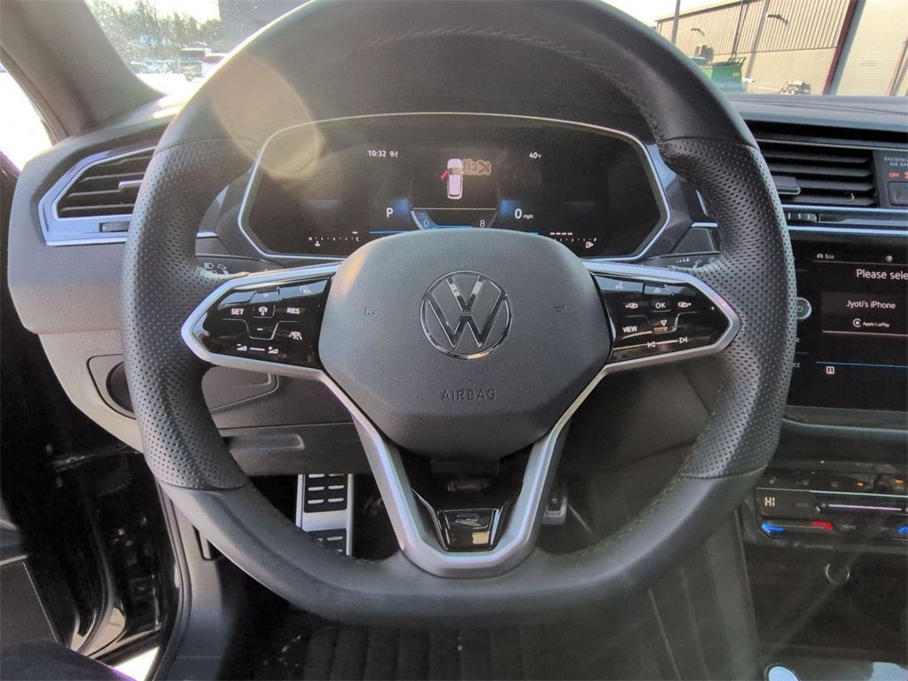 2024 Volkswagen Tiguan 2.0T SE R-Line Black