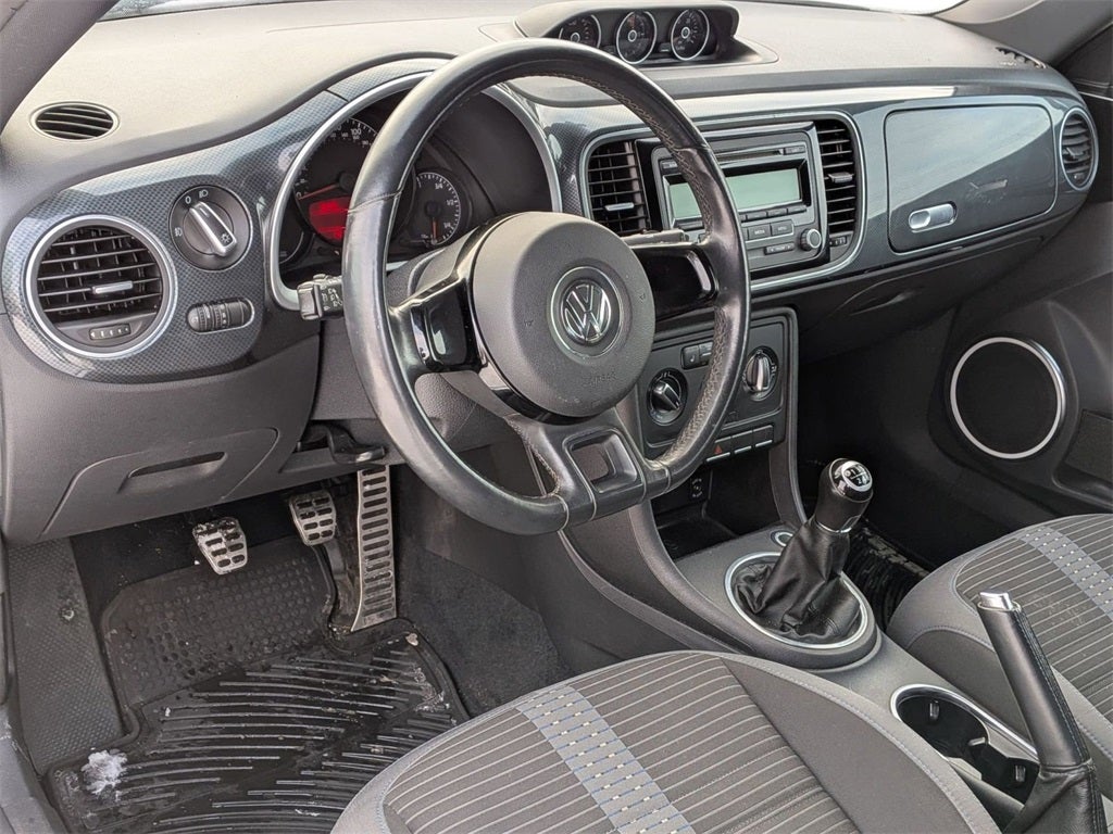 2012 Volkswagen Beetle 2.0 TSi