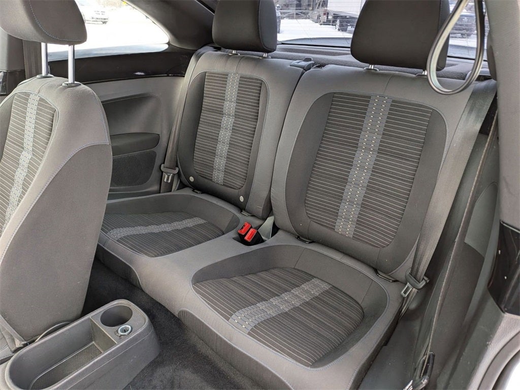 2012 Volkswagen Beetle 2.0 TSi