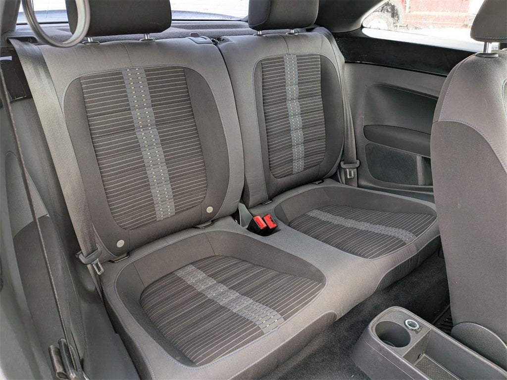 2012 Volkswagen Beetle 2.0 TSi