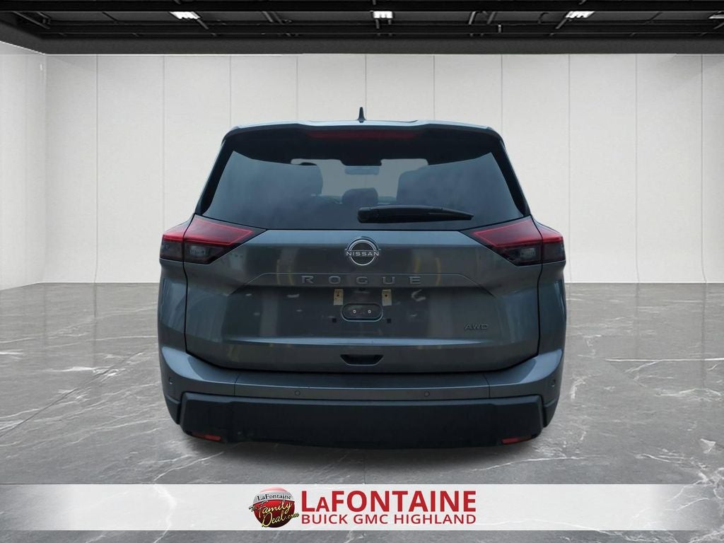 2025 Nissan Rogue SV