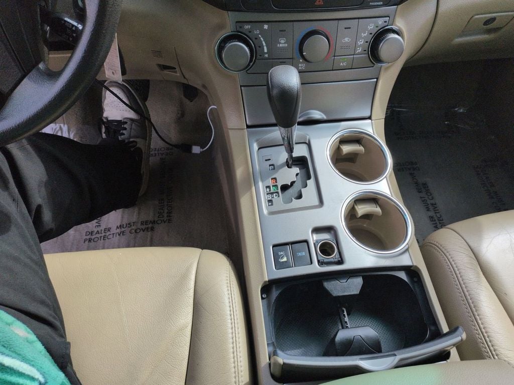 2010 Toyota Highlander Base