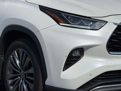 2021 Toyota Highlander Hybrid Platinum