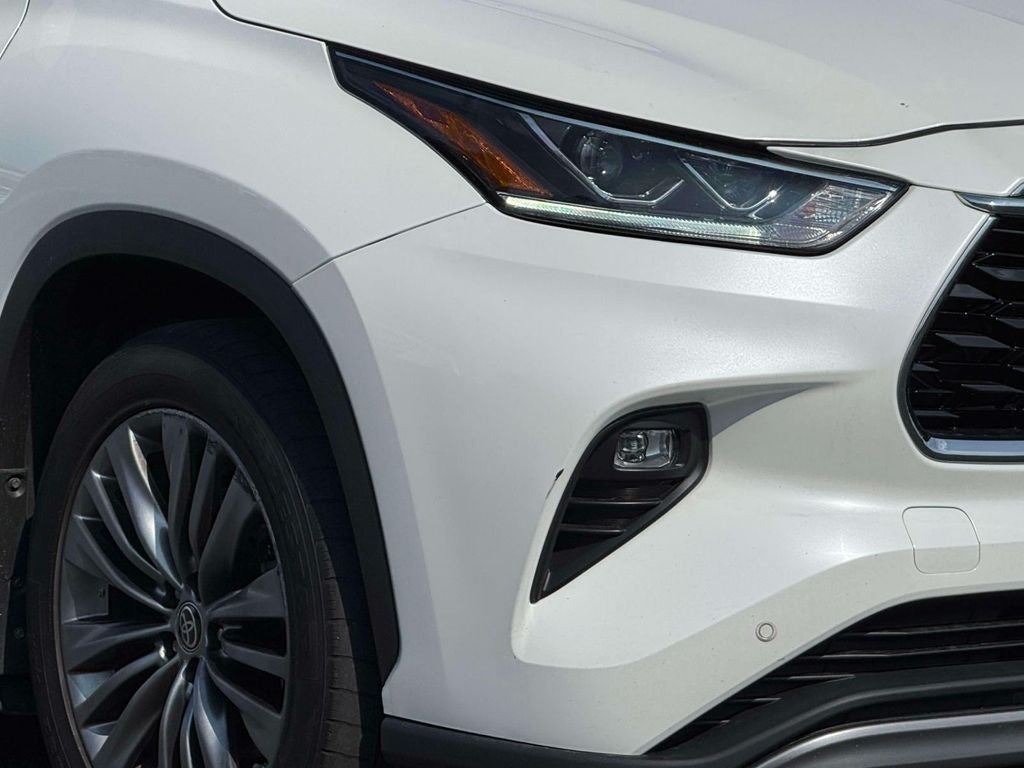 2021 Toyota Highlander Hybrid Platinum