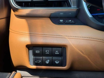 2021 Toyota Highlander Hybrid Platinum