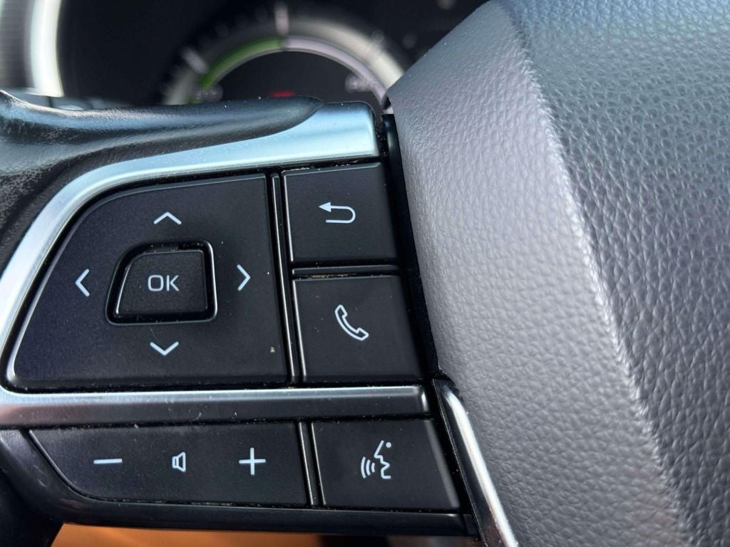 2021 Toyota Highlander Hybrid Platinum