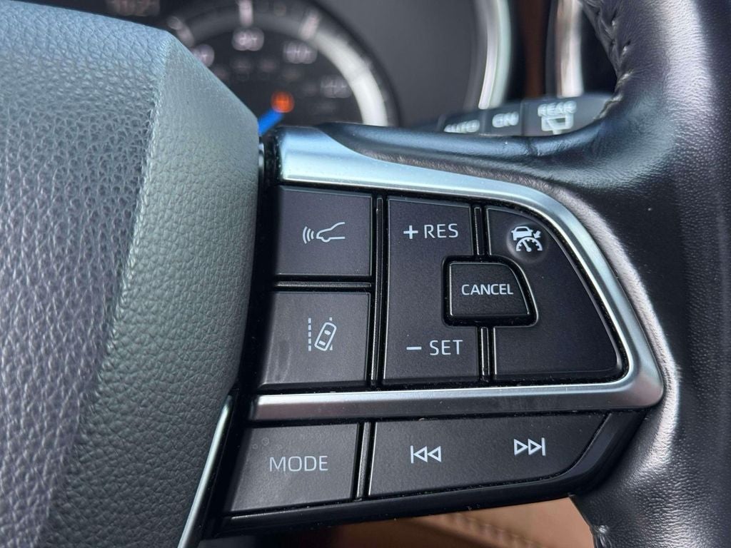 2021 Toyota Highlander Hybrid Platinum