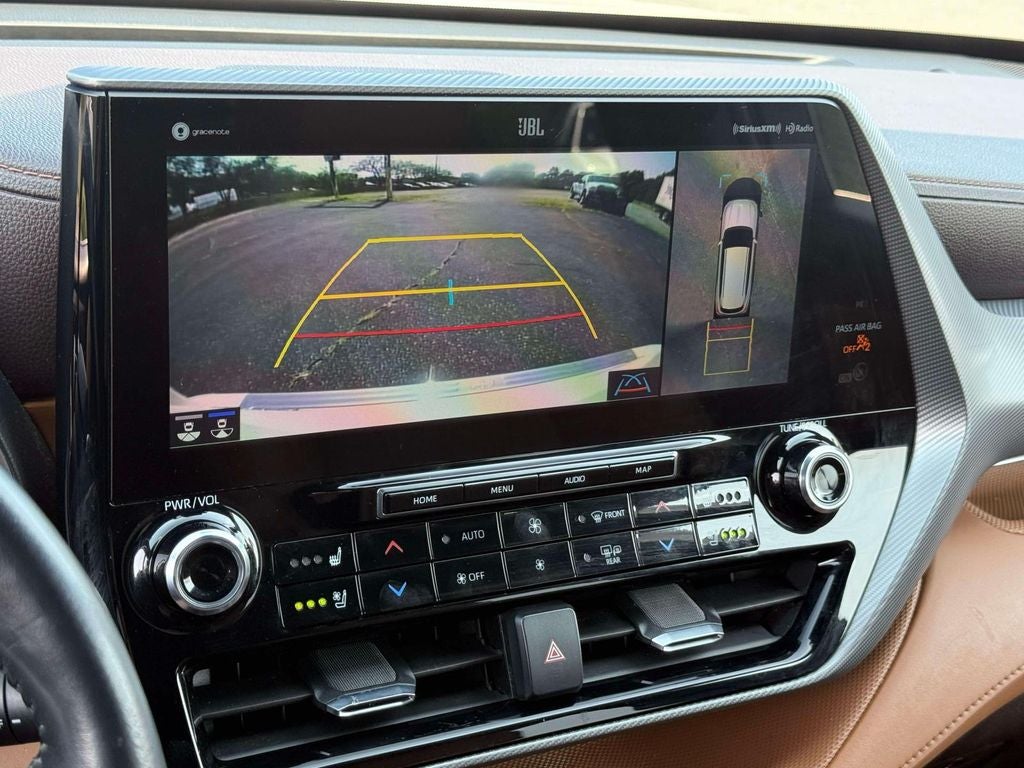 2021 Toyota Highlander Hybrid Platinum