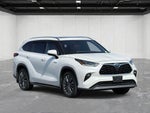 2021 Toyota Highlander Hybrid Platinum